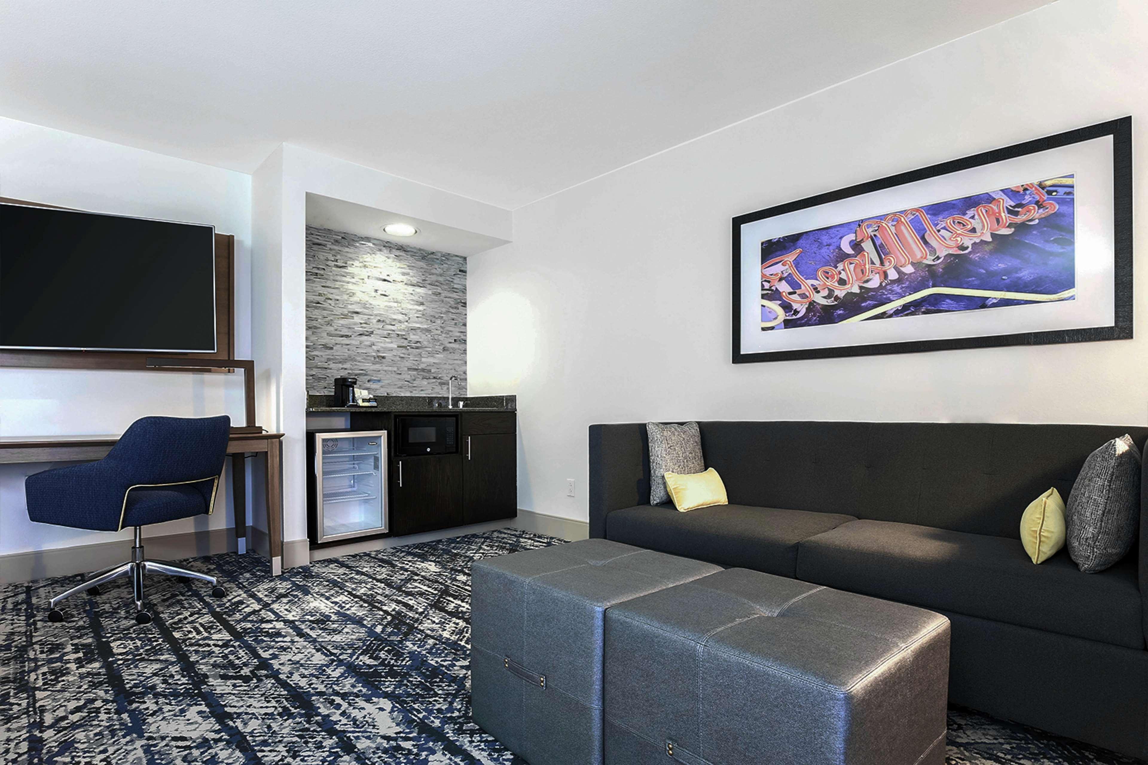 Hampton Inn & Suites Austin-Downtown/Convention Center Extérieur photo