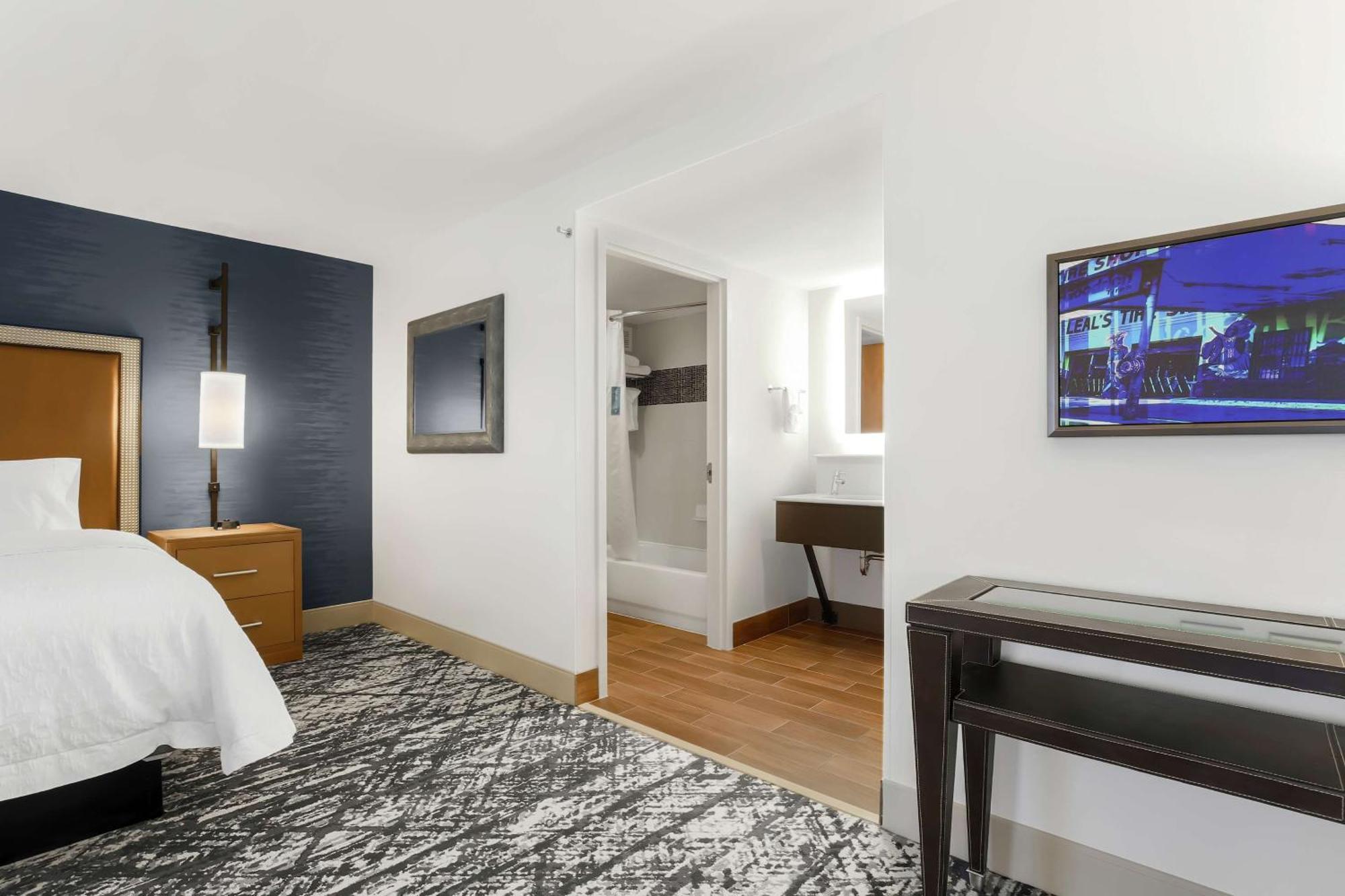 Hampton Inn & Suites Austin-Downtown/Convention Center Extérieur photo