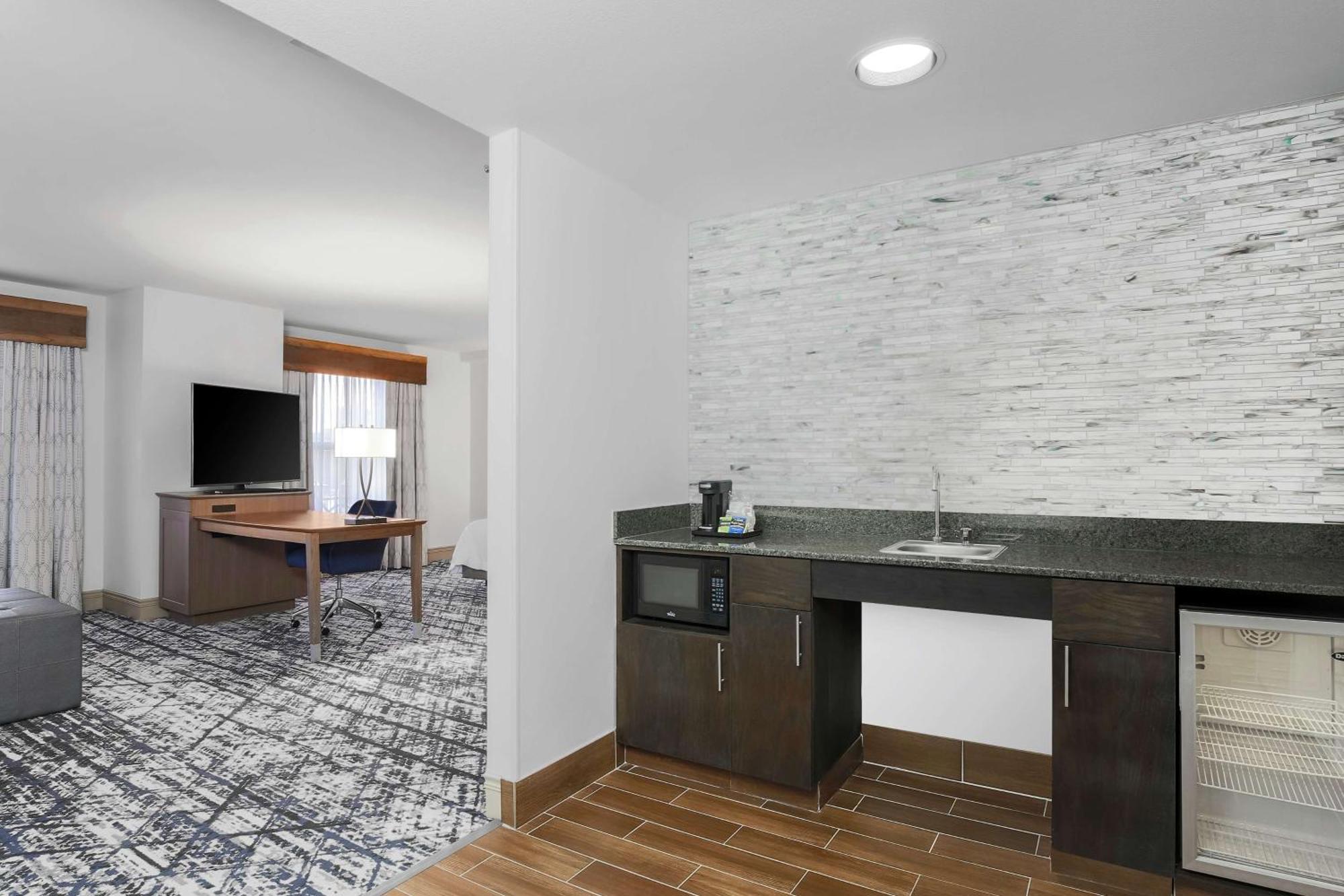 Hampton Inn & Suites Austin-Downtown/Convention Center Extérieur photo