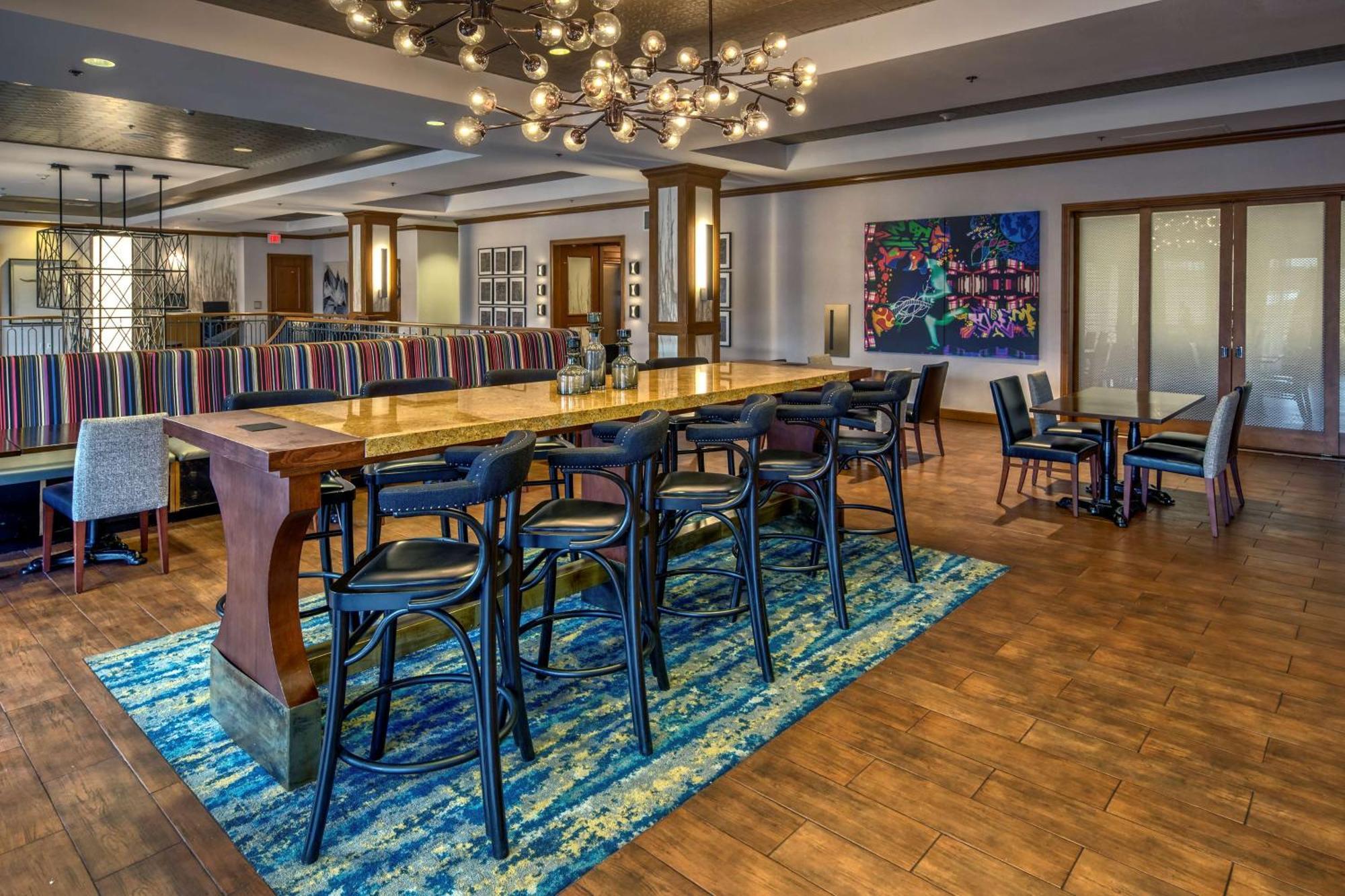 Hampton Inn & Suites Austin-Downtown/Convention Center Extérieur photo
