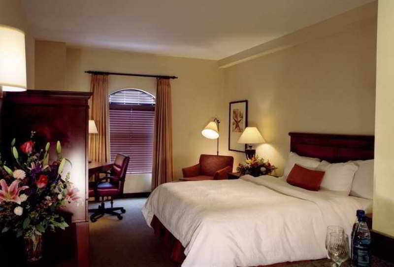 Hampton Inn & Suites Austin-Downtown/Convention Center Chambre photo
